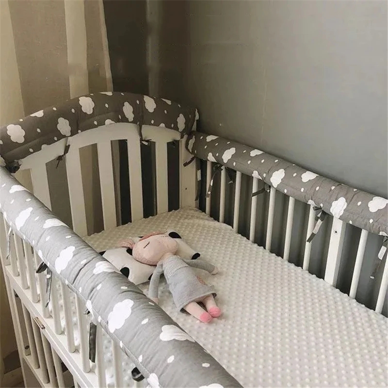 Baby Nursery Glider - Cartoon Baby Anti-kollision Leitplanke Weiche Verpackung